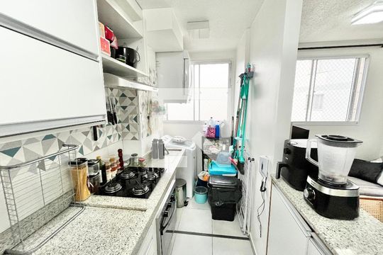 Sala/Cozinha de apartamento à venda com 2 quartos, 44m² em Vila Santa Maria, São Paulo