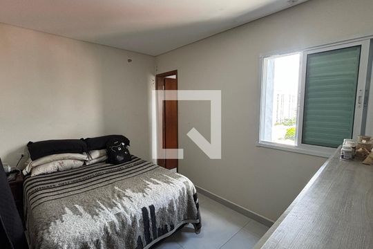 Suite de apartamento à venda com 2 quartos, 119m² em Vila Metalúrgica, Santo André