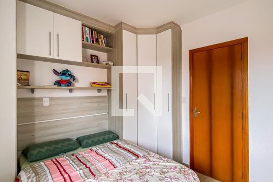 Suite 1 de casa de condomínio à venda com 2 quartos, 55m² em Vila Guilhermina, São Paulo