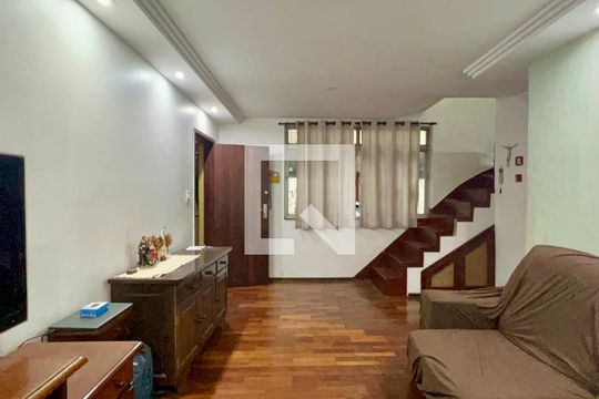 Sala de casa para alugar com 3 quartos, 100m² em Perdizes, São Paulo