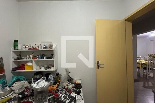 Quarto 2 de casa para alugar com 3 quartos, 330m² em Moinho Velho, São Paulo