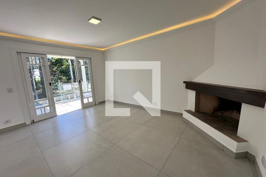 Sala de casa para alugar com 4 quartos, 322m² em Morada dos Pássaros, Barueri