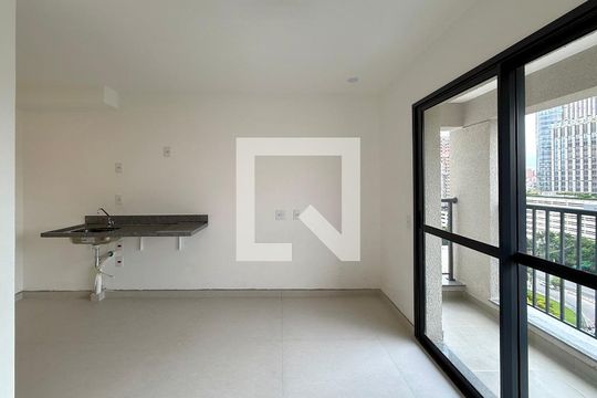 Quarto de kitnet/studio para alugar com 1 quarto, 24m² em Vila Cordeiro, São Paulo