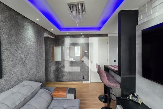 Sala de apartamento à venda com 2 quartos, 45m² em Jardim Las Vegas, Guarulhos