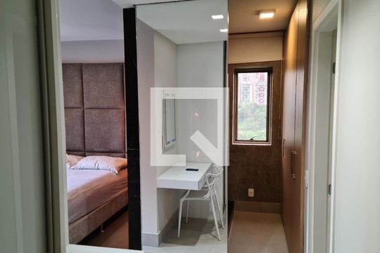 Quarto de apartamento para alugar com 3 quartos, 163m² em Vale do Sereno, Nova Lima