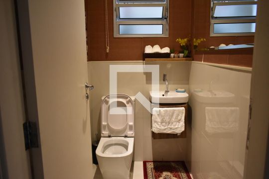 Lavabo de casa à venda com 3 quartos, 200m² em Planalto Paulista, São Paulo