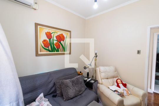Sala de TV de casa à venda com 6 quartos, 300m² em Santa Tereza, Porto Alegre