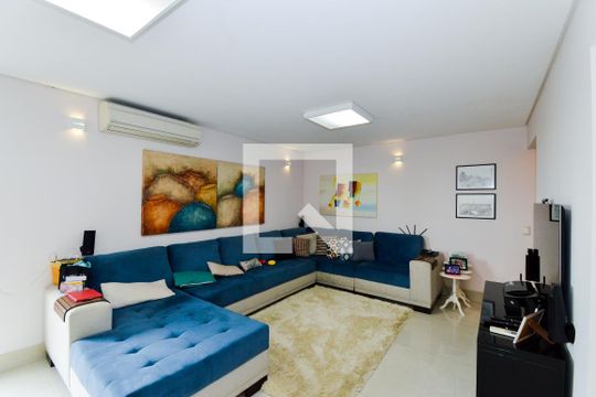 Sala de apartamento à venda com 3 quartos, 200m² em Vila Rosalia, Guarulhos