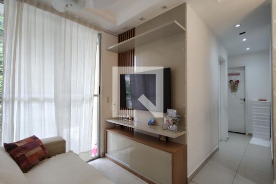 Sala de apartamento à venda com 2 quartos, 47m² em Taquara, Rio de Janeiro