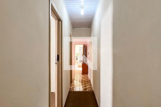 Corredor de casa à venda com 3 quartos, 182m² em Vila Nair, São Paulo