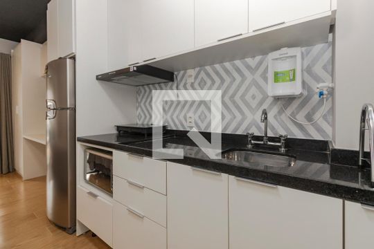 Studio de kitnet/studio à venda com 1 quarto, 32m² em Jardim das Acacias, São Paulo