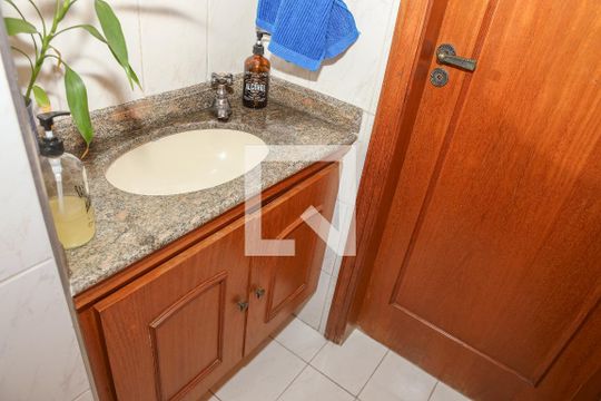 Lavabo de apartamento à venda com 4 quartos, 445m² em Pompeia, São Paulo