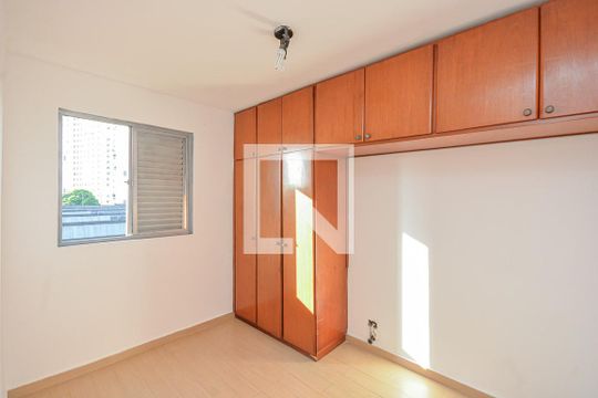 Quarto de apartamento para alugar com 2 quartos, 57m² em Socorro, São Paulo