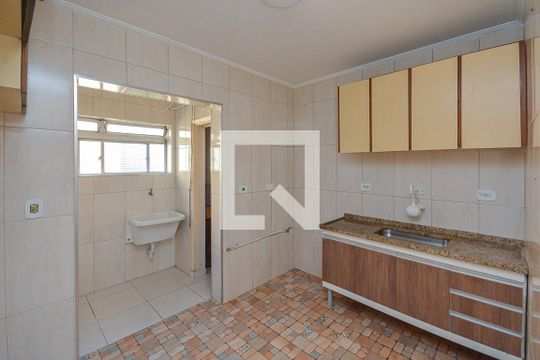 Sala/Cozinha de apartamento para alugar com 2 quartos, 57m² em Socorro, São Paulo