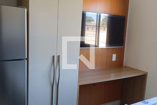 Kitnet/Studio para alugar com 1 quarto, 17m² em Novo Mundo, Curitiba