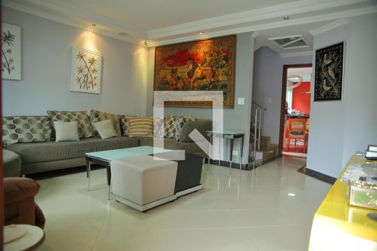 Sala de casa para alugar com 3 quartos, 350m² em Baeta Neves, São Bernardo do Campo
