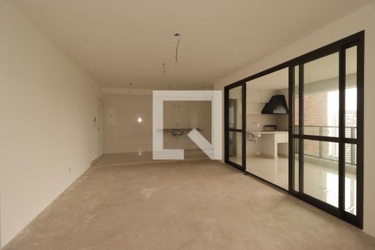 Sala de apartamento à venda com 3 quartos, 117m² em Vila Assunção, Santo André