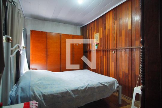 Quarto 1 de casa para alugar com 2 quartos, 300m² em Jardim Carvalho, Porto Alegre
