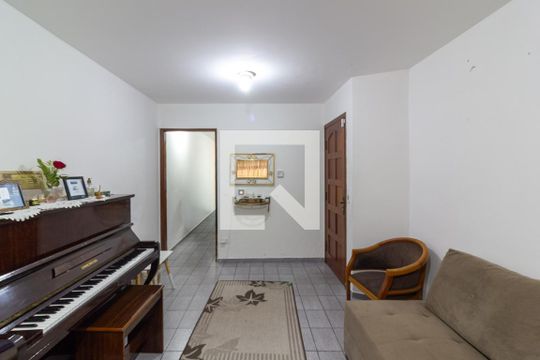 Sala de Estar de casa à venda com 3 quartos, 214m² em Vila Arriete, São Paulo