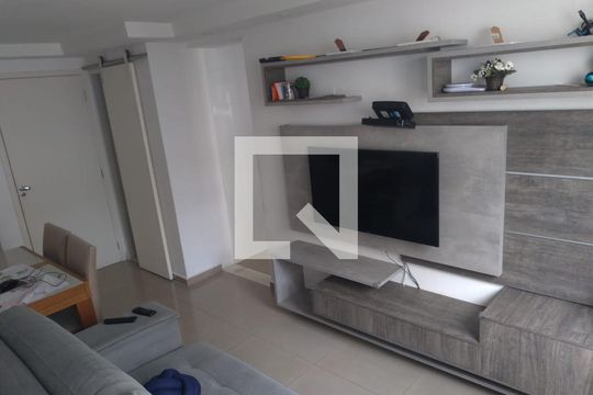 Sala de apartamento à venda com 2 quartos, 49m² em Itaquera, São Paulo