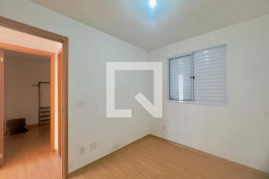 Quarto 1 de apartamento para alugar com 2 quartos, 38m² em Jardim Hanna, Guarulhos