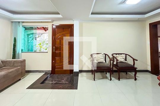 Casa à venda com 5 quartos, 278m² em Alípio de Melo, Belo Horizonte