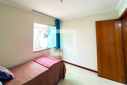 Casa à venda com 5 quartos, 278m² em Alípio de Melo, Belo Horizonte
