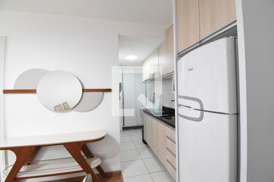 Cozinha de apartamento para alugar com 1 quarto, 43m² em Centro, Curitiba
