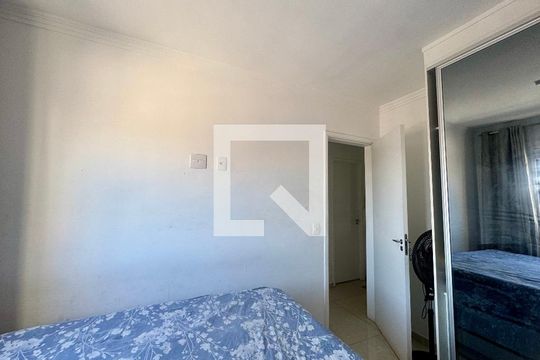 Quarto 1 de apartamento à venda com 2 quartos, 47m² em Vila Itapegica, Guarulhos