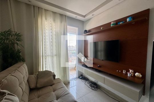 Sala de apartamento à venda com 2 quartos, 47m² em Vila Itapegica, Guarulhos