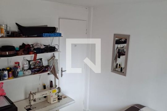 Quarto de apartamento para alugar com 2 quartos, 48m² em Santa Terezinha, São Bernardo do Campo