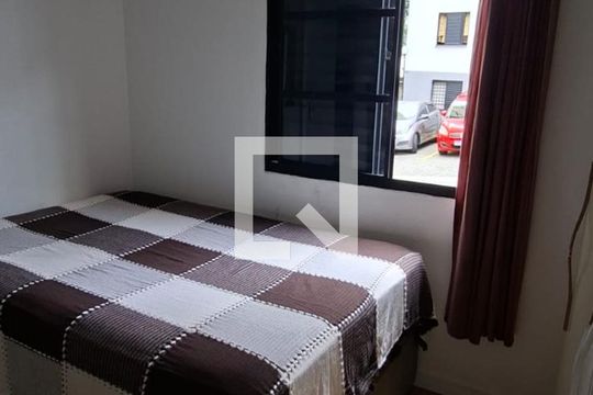 Quarto de apartamento para alugar com 2 quartos, 48m² em Santa Terezinha, São Bernardo do Campo