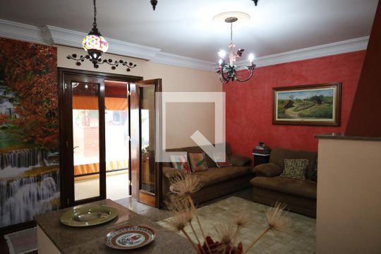 Casa para alugar com 3 quartos, 290m² em Interlagos, São Paulo