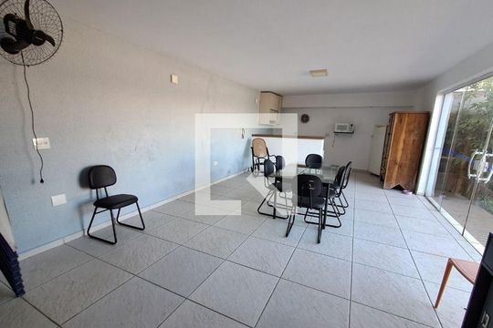 Casa à venda com 3 quartos, 420m² em Butantã, São Paulo
