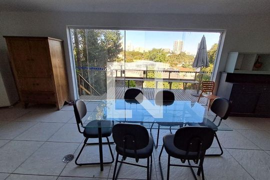 Casa à venda com 3 quartos, 420m² em Butantã, São Paulo