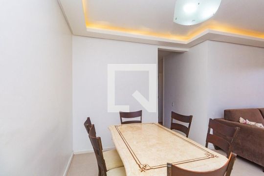Sala  de apartamento para alugar com 2 quartos, 50m² em Chácara das Pedras, Porto Alegre