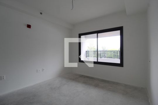 Sala/Quarto de kitnet/studio à venda com 1 quarto, 30m² em Indianópolis, São Paulo