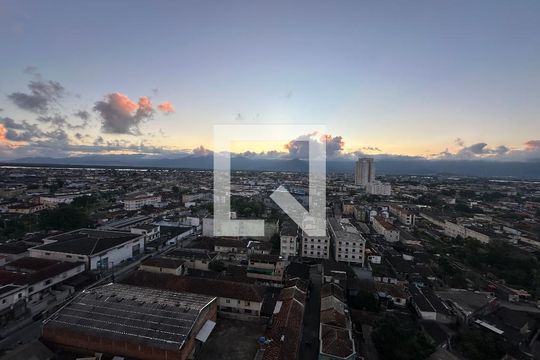 Varanda da Sala de apartamento para alugar com 2 quartos, 45m² em Parque Sao Vicente, São Vicente