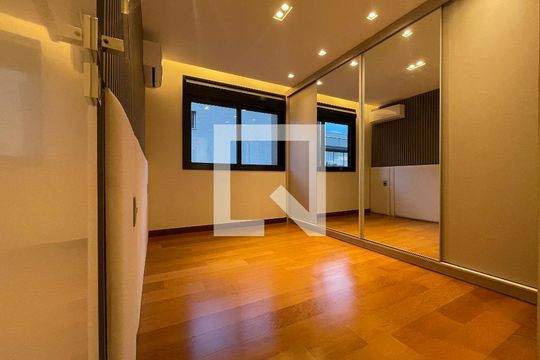Quarto de casa à venda com 4 quartos, 320m² em Alphaville Nova Lima, Nova Lima