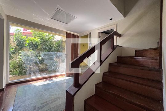 Sala de casa de condomínio à venda com 5 quartos, 460m² em Barra da Tijuca, Rio de Janeiro