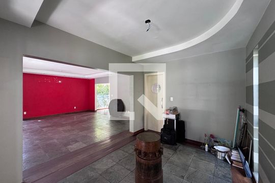 Sala de casa de condomínio à venda com 5 quartos, 460m² em Barra da Tijuca, Rio de Janeiro