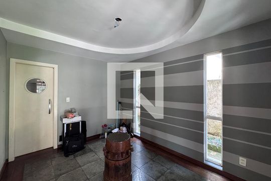 Sala de casa de condomínio à venda com 5 quartos, 460m² em Barra da Tijuca, Rio de Janeiro