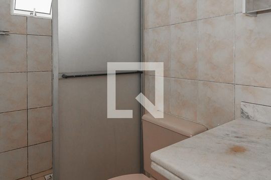 Banheiro da Suíte de apartamento à venda com 2 quartos, 67m² em Jardim Itu, Porto Alegre