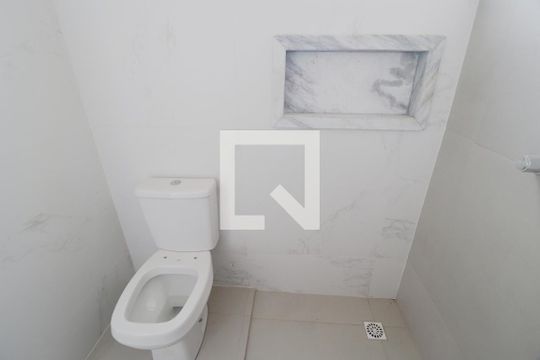Banheiro da Suíte de apartamento para alugar com 2 quartos, 66m² em Brasil, Uberlândia
