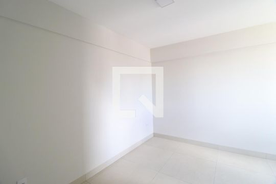 Suite de apartamento para alugar com 2 quartos, 66m² em Brasil, Uberlândia