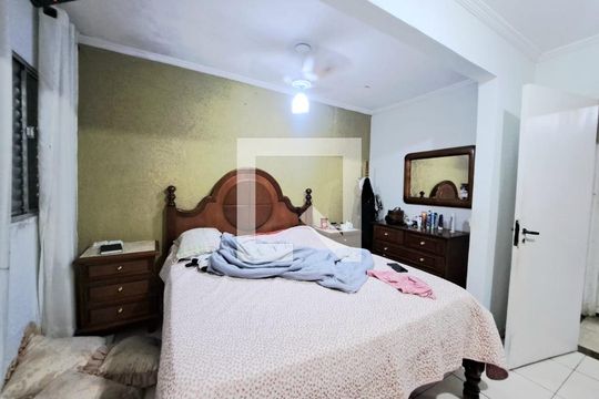Casa à venda com 5 quartos, 275m² em Veloso, Osasco