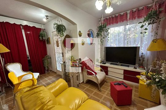 Sala 1 de casa à venda com 3 quartos, 195m² em Piedade, Rio de Janeiro