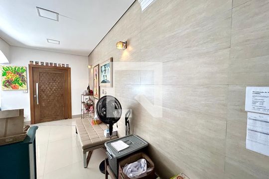 Sala de casa para alugar com 3 quartos, 240m² em Vila Augusta, Guarulhos