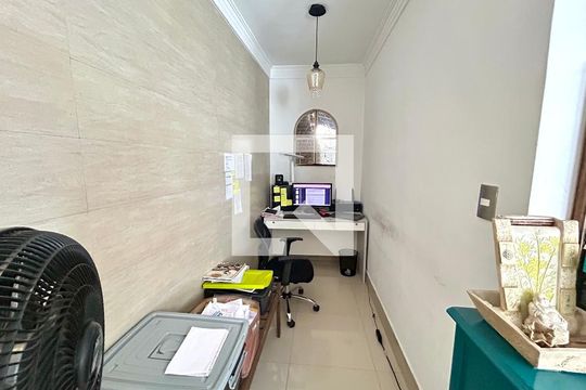 Sala de casa para alugar com 3 quartos, 240m² em Vila Augusta, Guarulhos