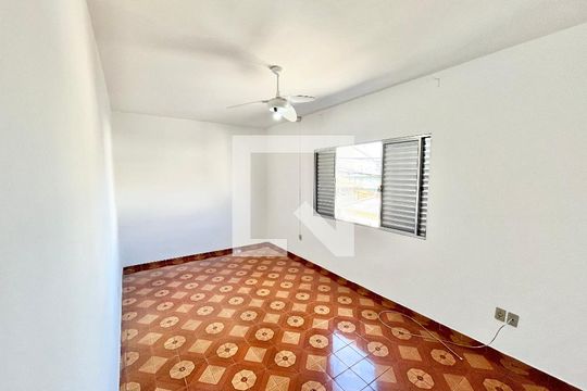 Quarto 2 de casa à venda com 2 quartos, 137m² em Vila Pita, São Paulo